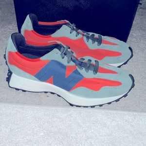 New without tags New Balance 327